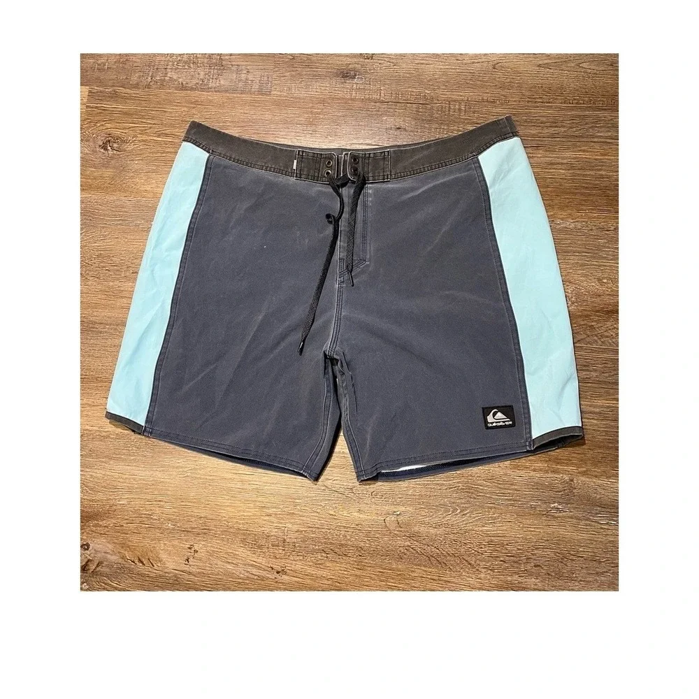 Y2K Quiksilver Mens Swim Shorts‎